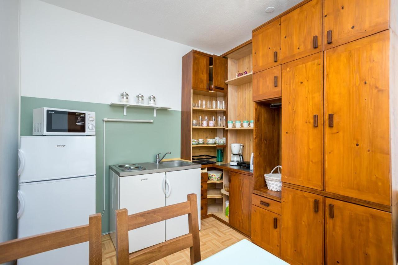 Apartment Jakovac By El-Pi Tours نجيفيش المظهر الخارجي الصورة